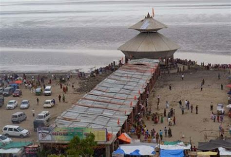 Know About Disappearing Temple Stambheshwar Mahadev- समुद्र में डूबा यह ...