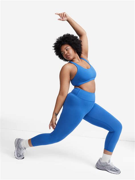 14 Non-Toxic Activewear Brands (Cotton Workout Clothes?!)