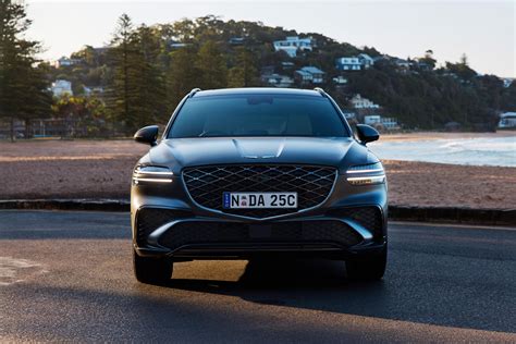 2025 Genesis GV70 review | CarExpert