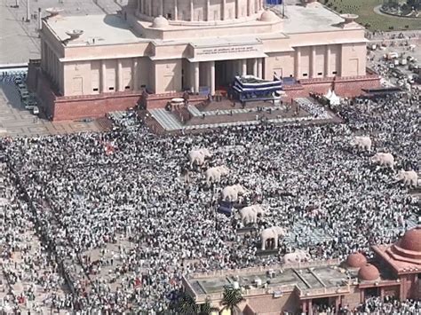 Mayawati’s rally draws record crowd of supporters in Lucknow; Massive ...
