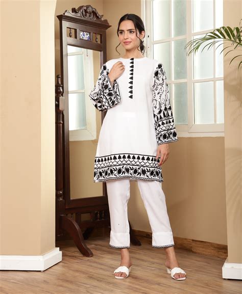 Pakistani Outfits for Women in India | Salwar Suits online - Zubaida