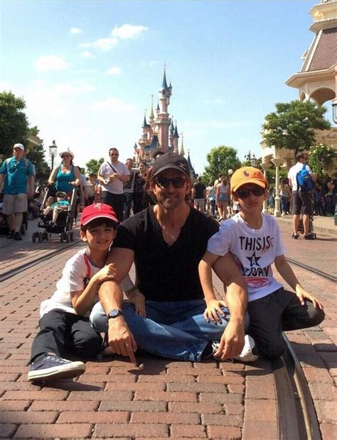 Hrithik Roshan on Vacation with Sons Hrehaan, Hridhaan in Disneyland ...