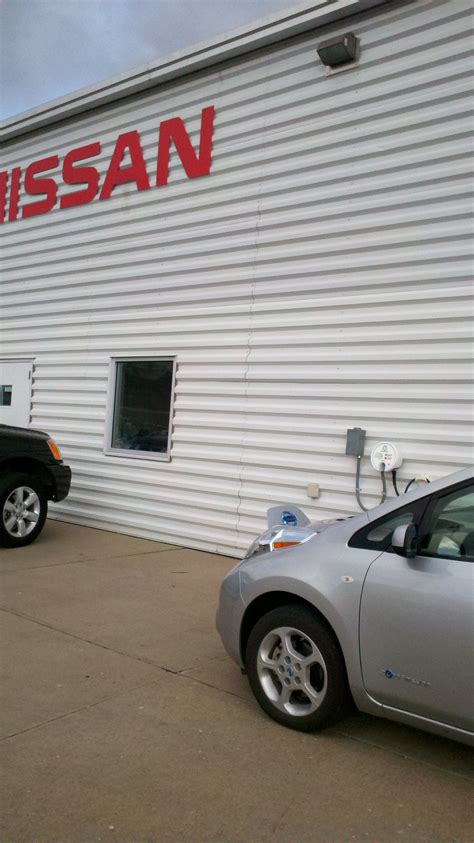 Carousel Nissan | Iowa City, IA | EV Station