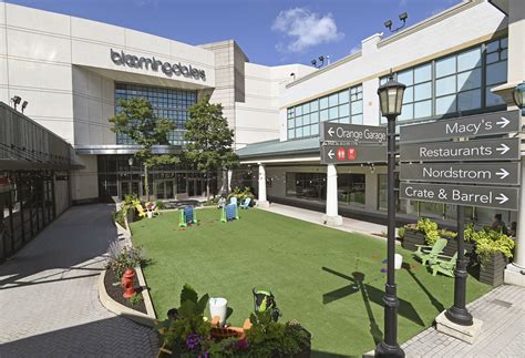 Bloomingdale’s in Old Orchard mall to close, be replaced by smaller Bloomie’s – Chicago Tribune