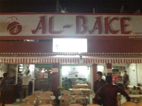 Street Food in Delhi, Eating Out on the Streets of Delhi