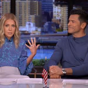 Kelly Ripa reacts to Mark Consuelos' awkward wardrobe malfunction live ...