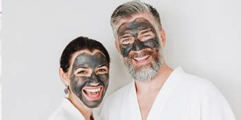 WOW Skin Science Charcoal & Hyaluronic Acid Detox Face Scrub | Deeply ...