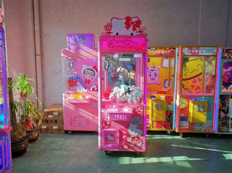 Hello Kitty Claw Machine 的图像结果