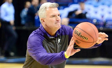 Kansas State gives coach Bruce Weber one-year contract extension | FOX ...