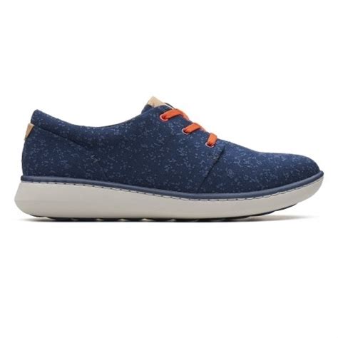 Buy Clarks Step Move Free Navy Textile for Women Online | Clarks Shoes ...