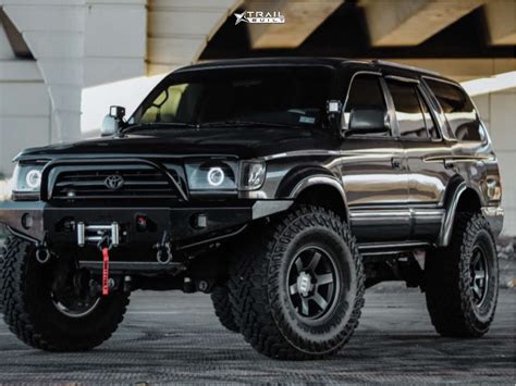 1998 Toyota 4Runner Wheel Offset Aggressive > 1" Outside Fender ...