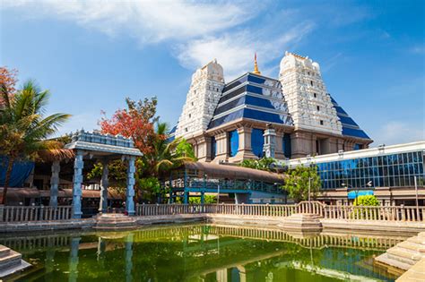 Top 5 Famous Temples in Bangalore That You Must Visit in 2024 | Herzindagi