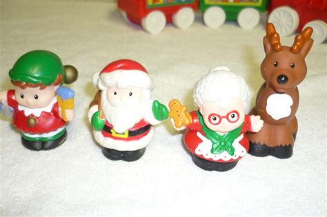 FISHER PRICE LITTLE PEOPLE CHRISTMAS TRAIN SET WITH EXTRAS - GUC ...