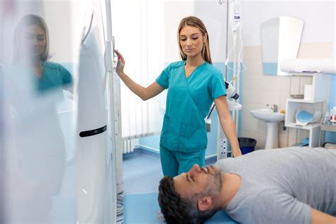 MRI Tech Job Market 2025: Salary Trends & Travel Opportunities | AMN ...