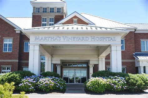 The Vineyard Gazette - Martha's Vineyard News | Nurses Vote to Unionize ...