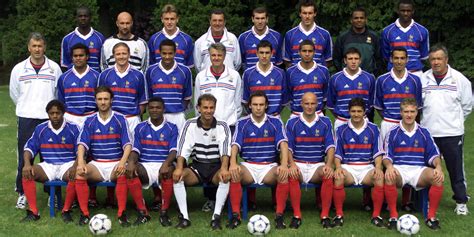 法国足球梦回1998：过去庆祝世界杯夺冠 现在感谢姆巴佩出生_腾讯网