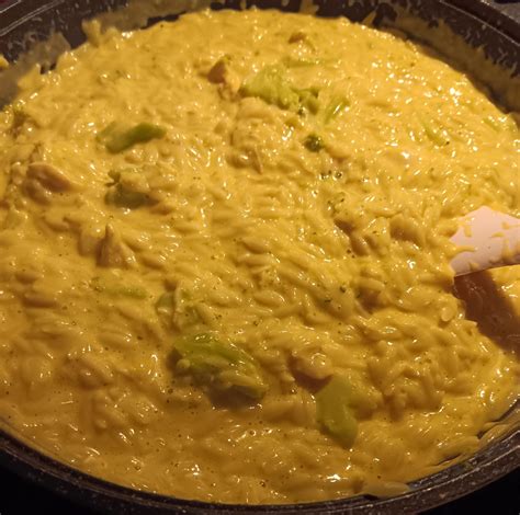 cheesy chicken broccoli orzo pasta - Sincere Scribbles
