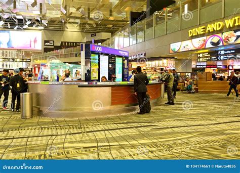 Singapore :Foreign Currency Exchange Editorial Photo - Image of business, bank: 104174661