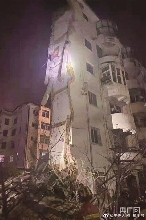 江西一6层居民楼局部坍塌4人遇难 事故原因正在核查中-荆楚网-湖北日报网