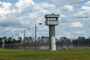 Detainees Pepper-Sprayed on 2 Occasions at Florida 'Deportation Depot ...