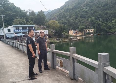 苍南县水利局开展水库安全管理“三个责任人”“三到位”专项检查（图）