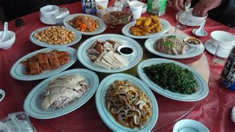 中国各地结婚酒席的特色菜，看看有你家乡的吗？看看怎么样|新疆|酒席|结婚_新浪新闻