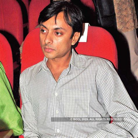 Seema Jajodia and Aruna Oswal during Shallu Jindal's solo Kuchipudi ...