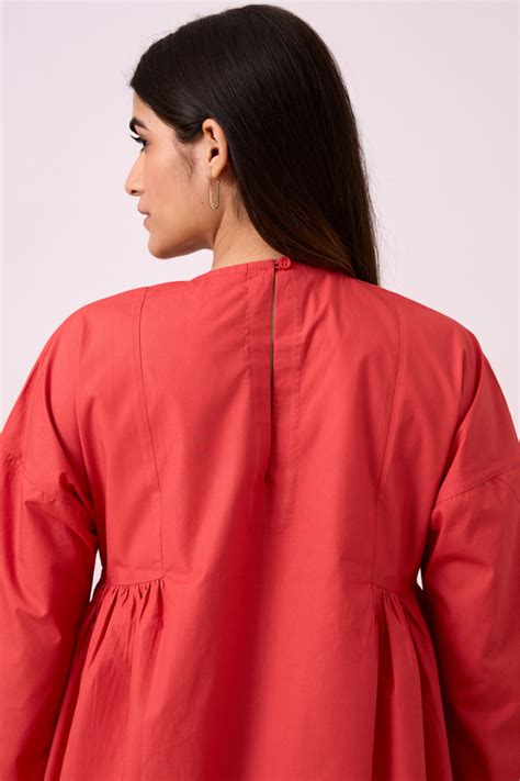 Sets – The Summer House