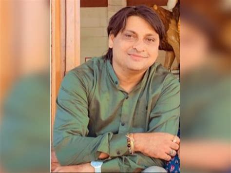 The girl came to Rajkot after marrying her uncle's son from Dhoraji ...