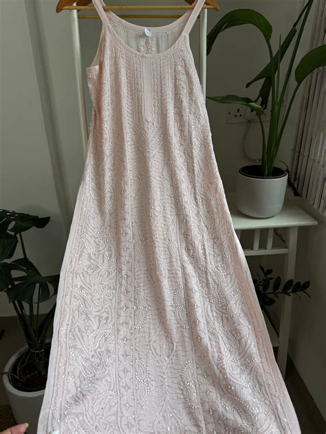 Muslin Chikankari Kurti - Pale Pink - ARIAA CHIKANKARI