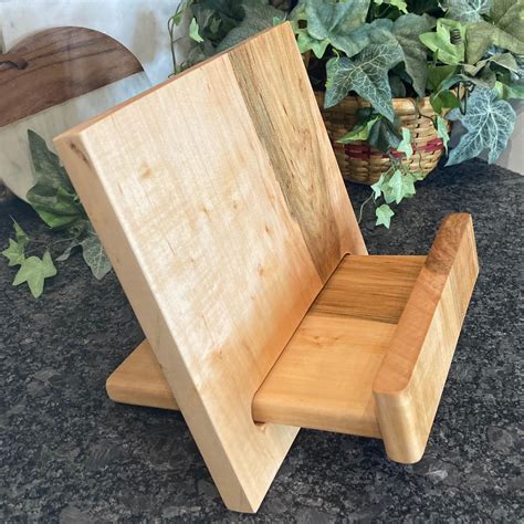 Adjustable cookbook stand red maple – Artofit