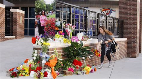 Pelicans, Thunder pay tribute, mourn Ingrid Williams - ESPN