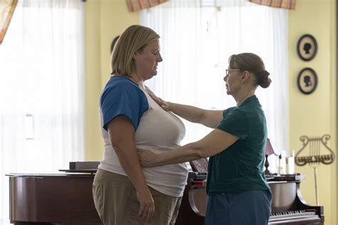 Bridget Everett On How Sam’s Singing is Her Greatest Love for ‘Somebody ...