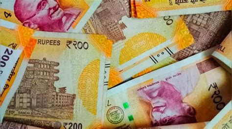 Can you guess the temples and places featured on INR 10, 20, 50, 100 ...