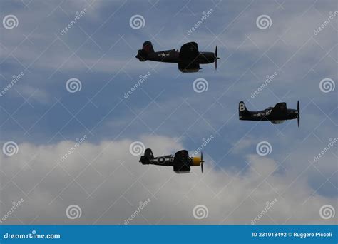 Second World War United States Navy Combat Aircraft Chance Vought F4U ...