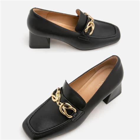 Jual Pazzion Jules Chain Matte Loafer Heels - Khaki, 40 - Kab. Karimun ...