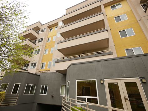 Etta Ballard | Senior Apartments | Seattle, WA 98107 | 10 Reviews