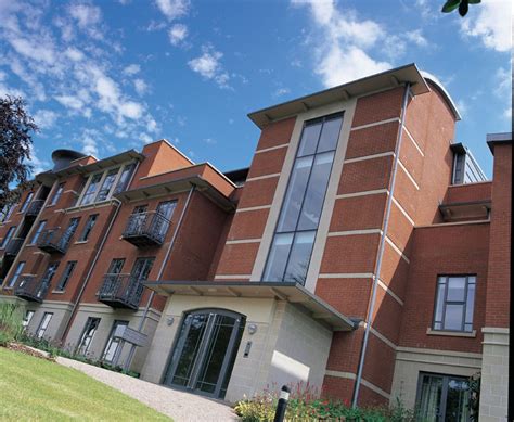 Living - Stylish and elegant homes - Calthorpe Estate