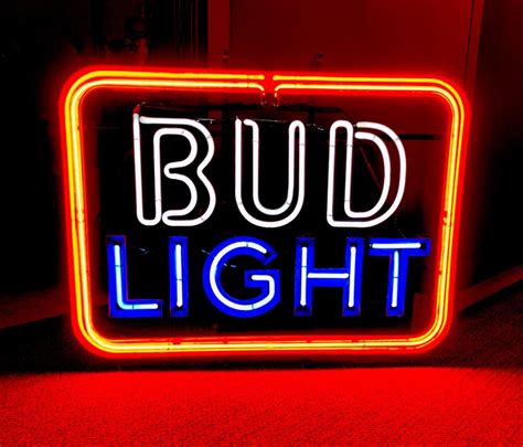 Vintage Bud Light Neon Sign beer advertisement | EstateSales.org
