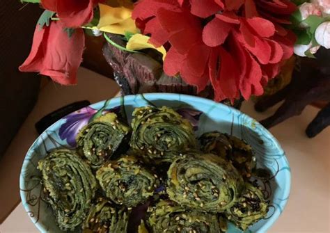 Parta or Colocasia Leaves Recipe by Deepti Patil - Cookpad