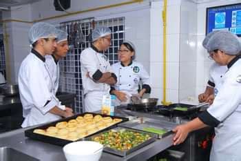 Top Diploma Colleges in India 2026: Ranking, Fees, Admission, Placement ...