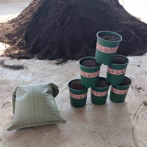 5斤土能装几个一加仑花盆