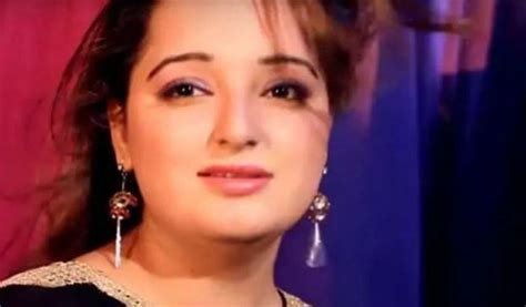 Pakistani actress-singer Reshma shot dead; husband allegedly fired ...