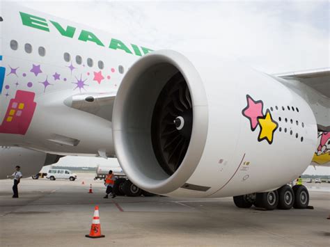 EVA Air's Hello Kitty-themed Boeing 777s now flying to Houston | Eva ...