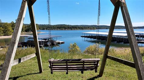 TABLE ROCK RESORTS @ INDIAN POINT (Branson) - Resort Reviews, Photos ...