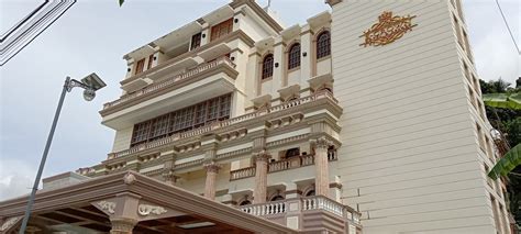 E-CROWN HOTEL AND RESORT (Virac, Catanduanes) - Guesthouse Reviews ...