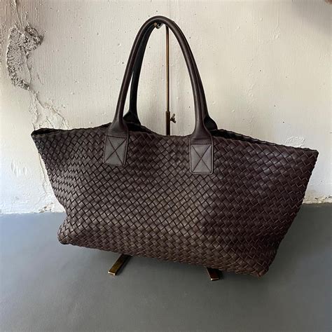 BOTTEGA VENETA / cabat MM dark brown | cravittra