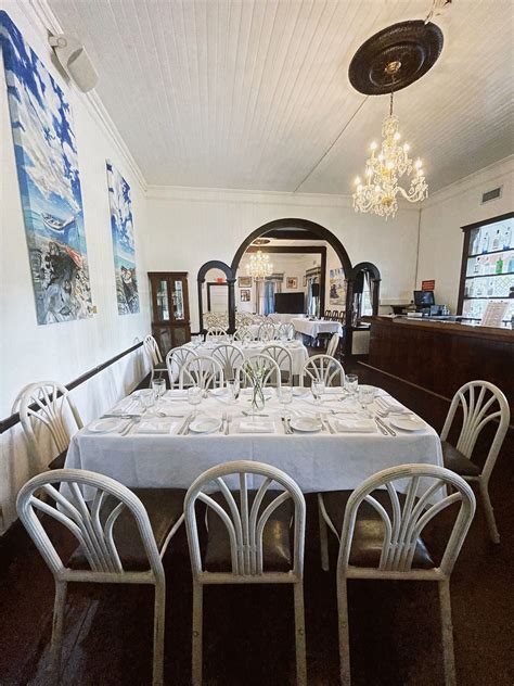 Colonial Dining Room Gallery