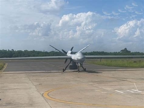 IAF's Remote Piloted Aircraft force-lands safely in Jaisalmer after ...