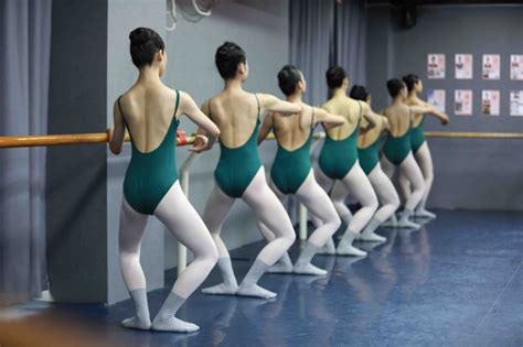中考舞蹈艺考都考些什么内容，舞蹈特长生考試常见问题汇总_2023舞蹈艺考最新资讯-舞蹈艺考培训就在舞研艺考！